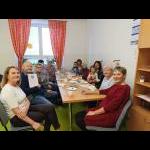 Babičky a dědečkové čtou dětem (Foto: )